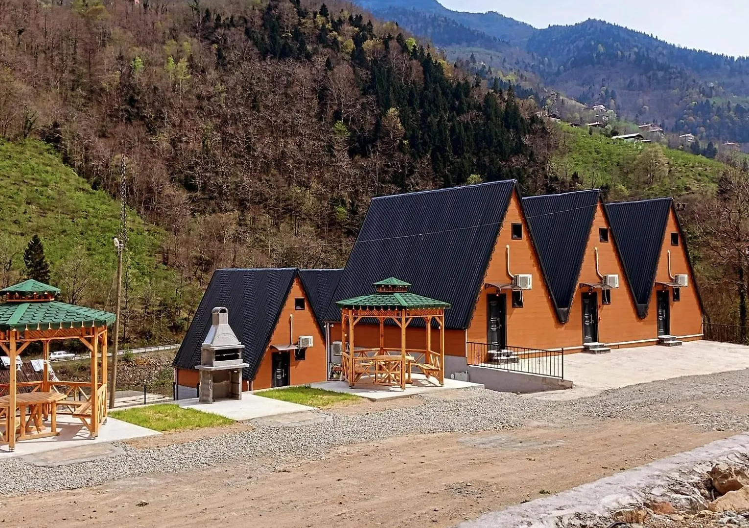 Horská chata Uzungoel Caykara Pansiyon Bungalov Trabzon Turecko